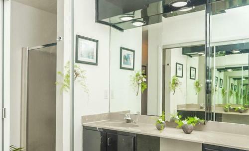 Apartamento Sun Kissed Keys 2bed/2.5bath Condo With Shared Pool