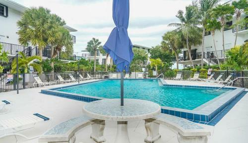 Apartamento Sun Kissed Keys 2bed/2.5bath Condo With Shared Pool