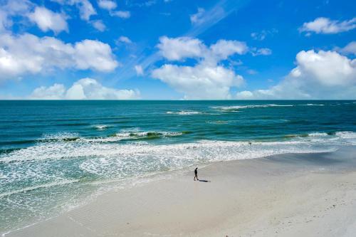 Whitney Beach View 332