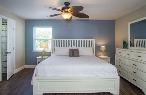 Harbor Hideaway 4bed 3bath With Private Pool & Dockage