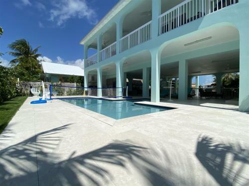 Blue Paradise 5bed/5bath Brand New Construction With Private Pool