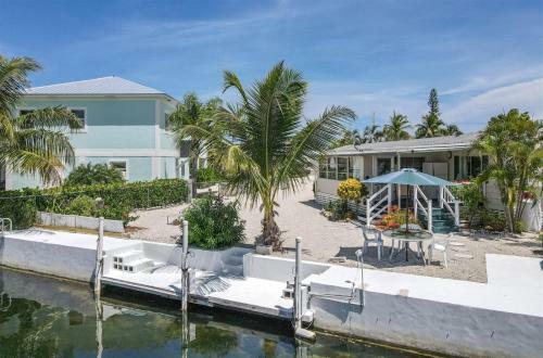 Breeze On Inn 2bed And 2bath With Dockage