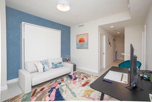 Luxury Apartment In Downtown Doral