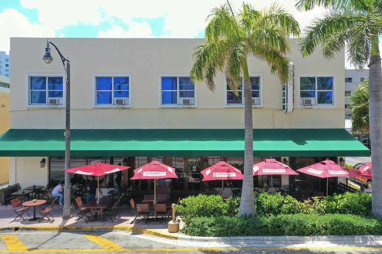 Norman's Hotel And Bar, Miami Beach