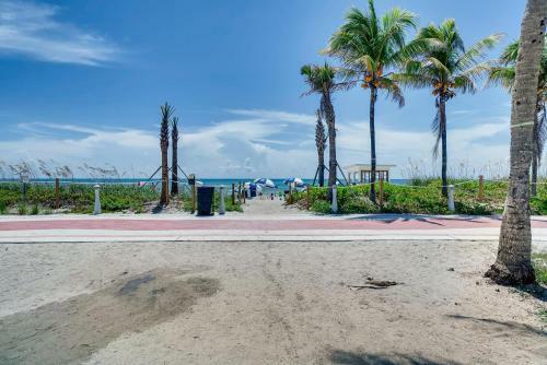 Apartamento Castle Beach Suites By Vacation Media