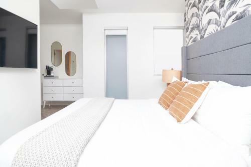 Hotel Jurny Suites - Miami Beach