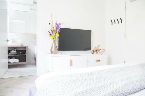 Hotel Jurny Suites - Miami Beach