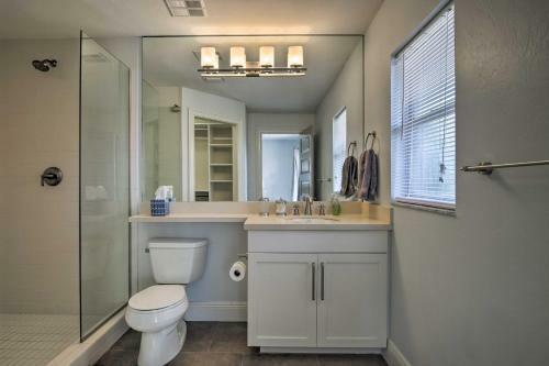 Lovely Naples Bungalow - Walk To Vanderbilt Beach!