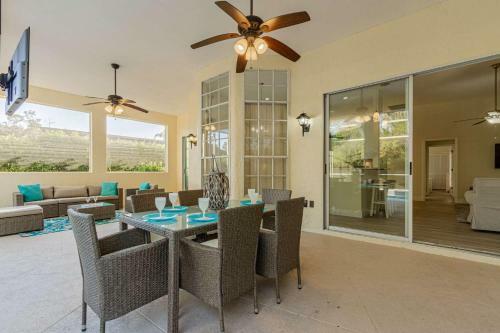 Crown Pointe-mabry Drive