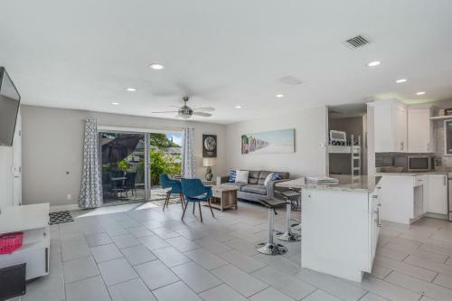 1 Mile Beach House
