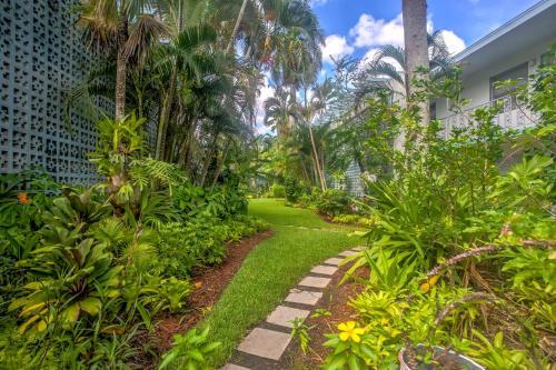 Apartamento Upscale Naples Condo With Pool Access Walk To Pier!