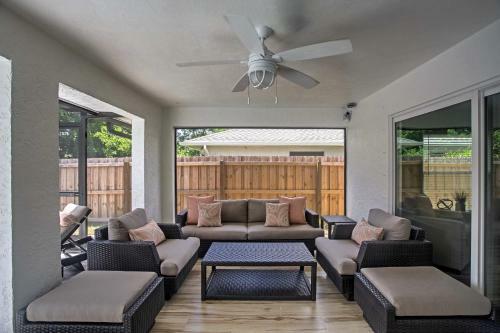 Naples Home With Lanai And Pool- Near Vanderbilt Beach