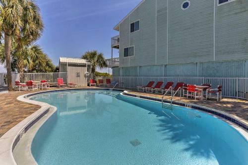 Snowbirds Navarre Oasis With Pool 1 Block To Beach