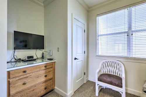 Oceanfront Townhome With Arcade, Games And Pool Access