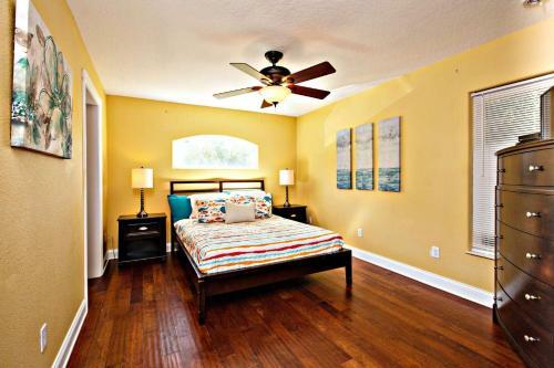 Hill Street Oceanview Home