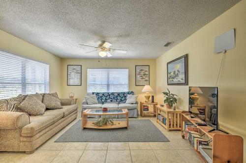 Apartamento Waterfront New Smyrna Beach Condo With Pool!