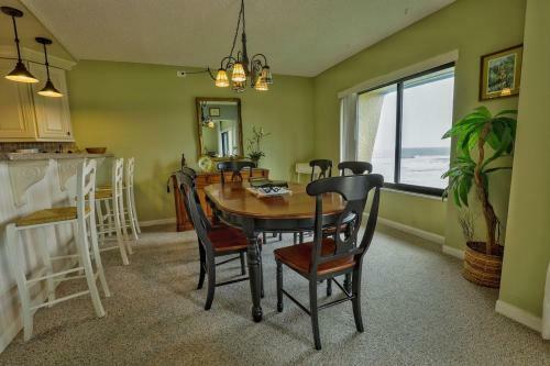 Apartamento 521 Errol By The Sea 2bdrm 2bath Ocean View Condo