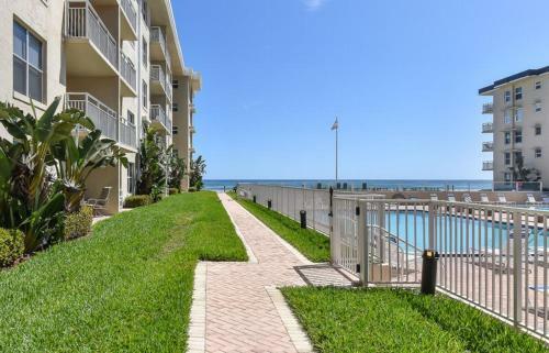 Sea Coast Gardens II By Ocean Properties