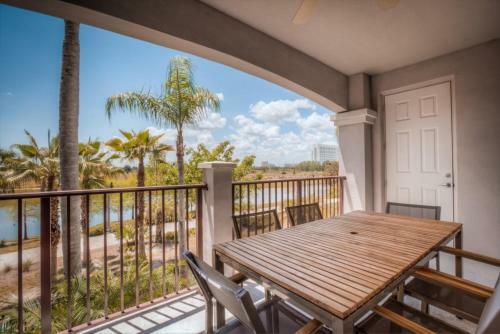 Tropicana Lakeview