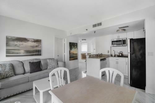 Enclave Apartments At International Drive