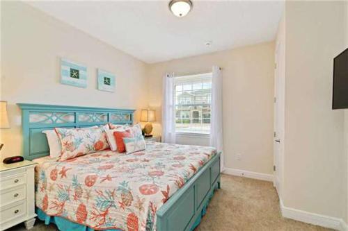 8 Bedroom Vacation Home With Pool (1804)