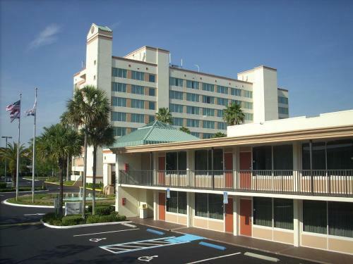 Hotel Ramada By Wyndham Kissimmee Gateway