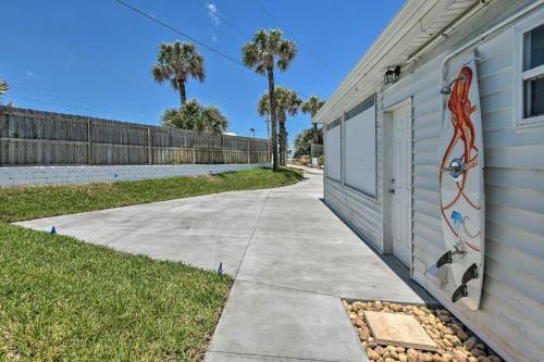 Trendy Ormond Beach Bungalow - Steps To The Beach!