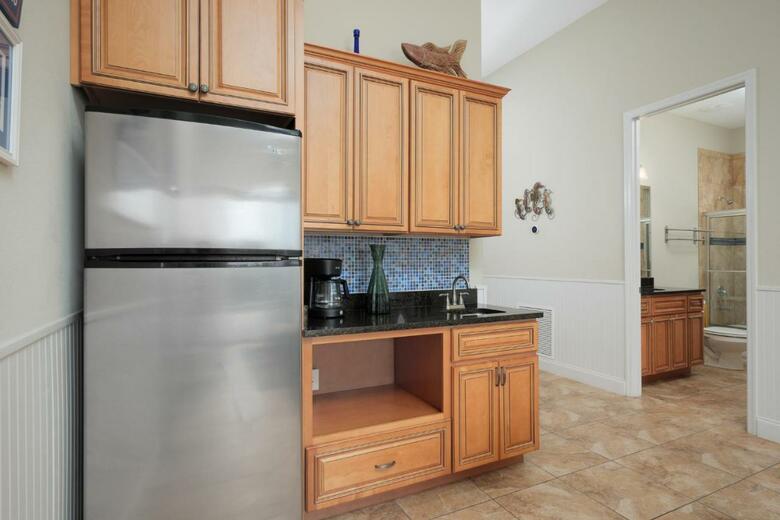 Sea Gem, 8 Bedrooms, Sleeps 16, Cinnamon Beach , Private Pool, Elevator