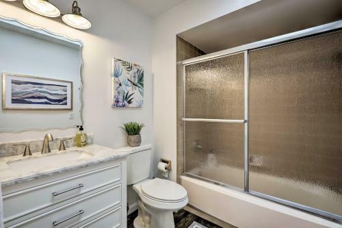Coastal Pet-friendly Oasis On Pine Lakes Golf