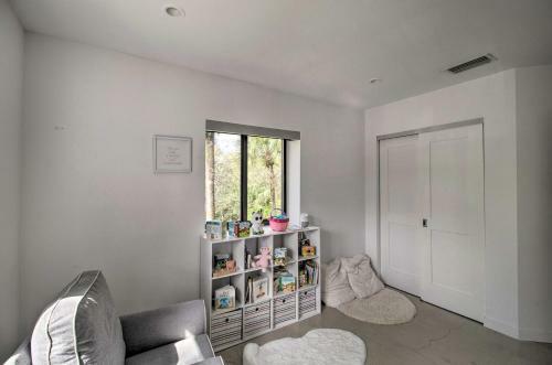 Apartamento Modern Palm Beach Apt With Pool Access And Crib!