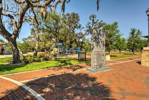 Breezy, Garden-level Home Less Than 2mi To Riverwalk!