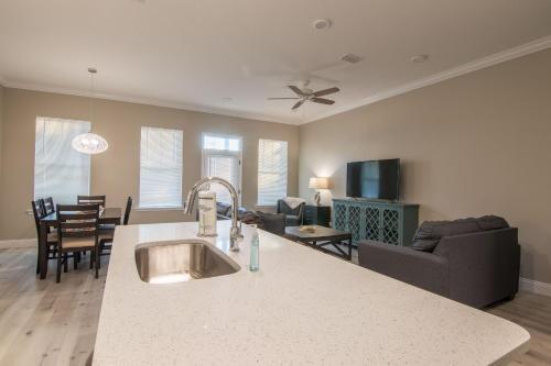 3919 Ocean View Drive Home