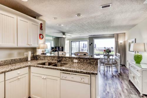 Latitude Condos