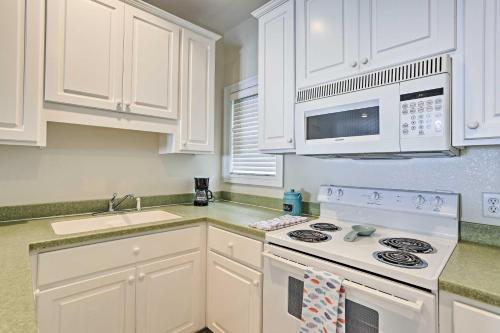 Apartamento Pcb Condo With Balcony - Walk To The Beach!
