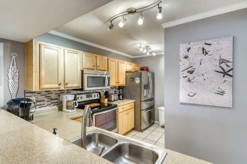 Edgewater Golf Villa 1002