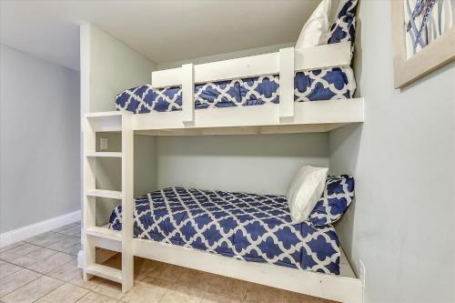 Apartamento Laketown Wharf 903 Condo