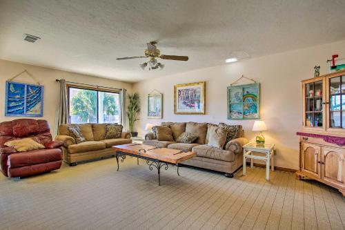 Cozy Cottage Steps From St Andrew State Park!