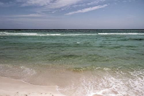 Apartamento Remodeled Pcb Studio Apt With Balcony And Pool Access!