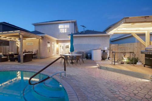 Tickled Turtle Beach House (3/2)