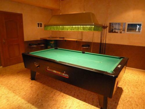 Hostal Pension Edelweiss
