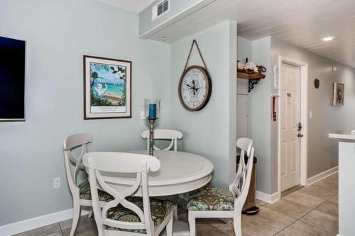 Vs482 - Spacious Unit On Little Sabine Bay