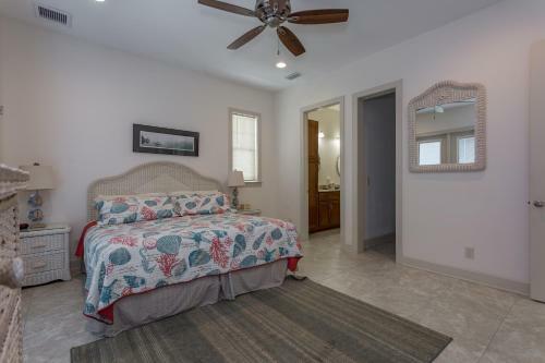 Villa 117 Via de Luna Dr.