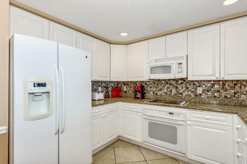 Apartamento 1605 Emerald Isle