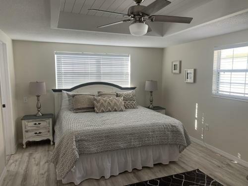 Villa Island House Beach Resort 16