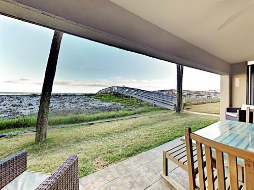 Apartamento Beachfront Condo #a104 Condo