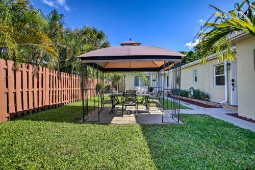 Centrally-located Pompano Beach Escape With Gazebo!
