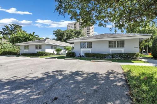 Recently Renovated! Studio Apartment - Unit #18b Apts