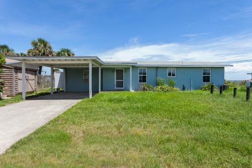 Seashell, 3 Bedrooms, Sleeps 6, Direct Ocean Front, Wifi