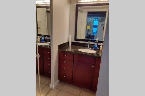Apartamento River Delight,studio109, Beach & Pool Steps Away + Wifi