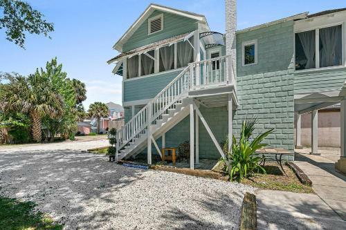 Apartamento Casa Bella- Chic, Retro Apt- Steps To Historic District!